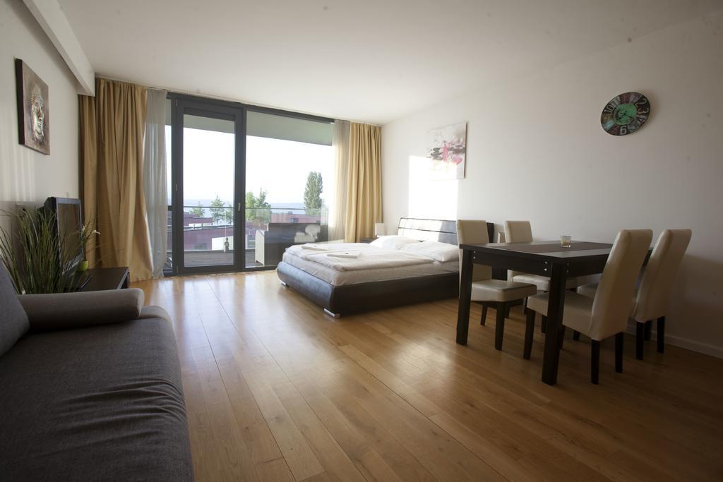 Bl Bavaria Yachtclub & Apartments 발라톤엘 객실 사진