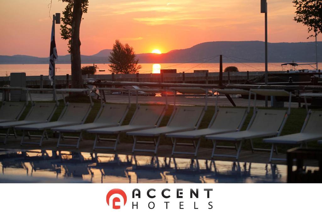 Bl Bavaria Yachtclub & Apartments 발라톤엘 외부 사진