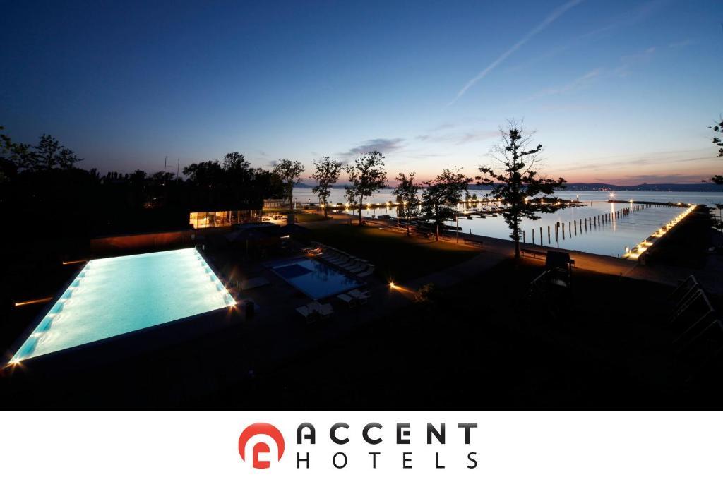 Bl Bavaria Yachtclub & Apartments 발라톤엘 외부 사진