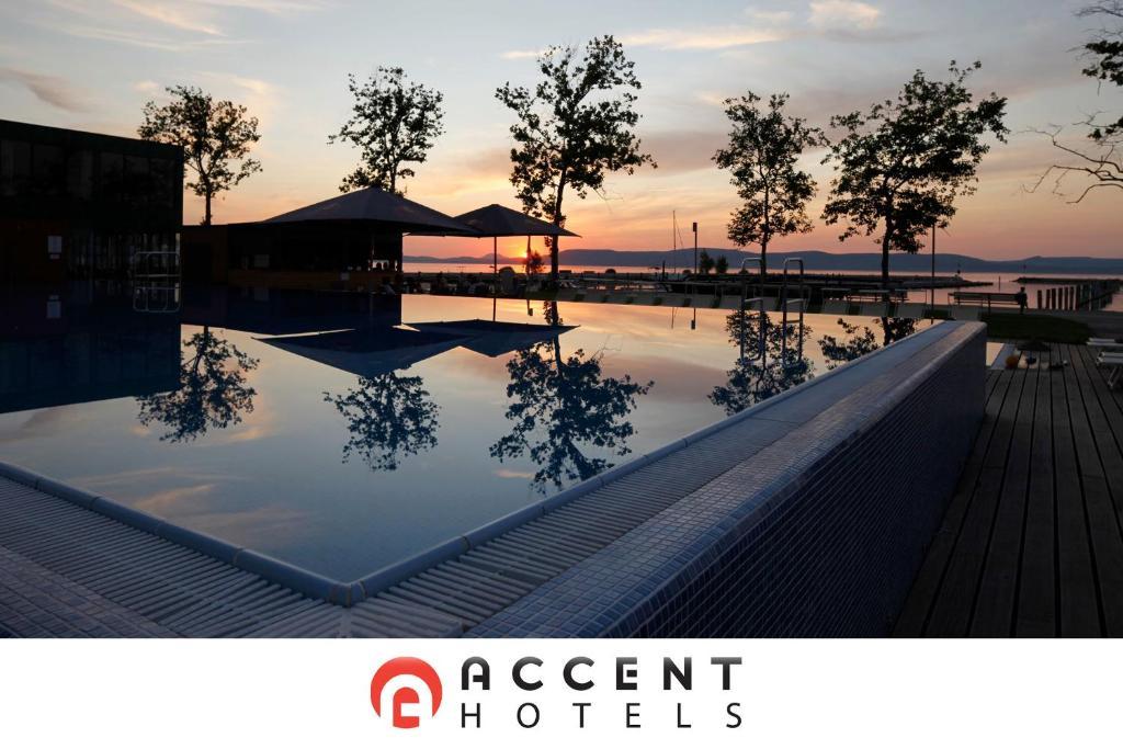 Bl Bavaria Yachtclub & Apartments 발라톤엘 외부 사진
